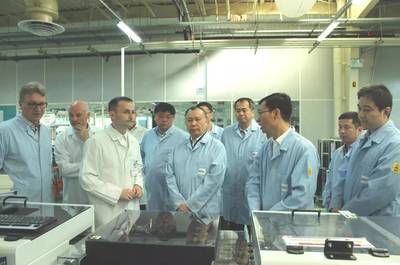 高红卫深入欧洲一线，调研航天科工所属企业并考察信息咨询服务发展